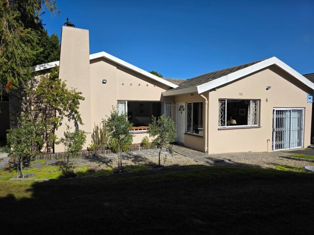 <!--[if BLOCK]><![endif]--> 4  Mellish, Chrismar, Bellville <!--[if ENDBLOCK]><![endif]-->